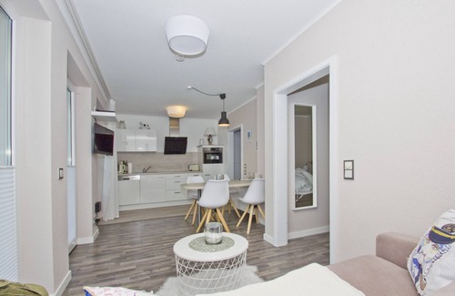 Gohren Apartment | Central apartment with balcony, use of swimming pool and sauna - Villa Buskam apartment 22