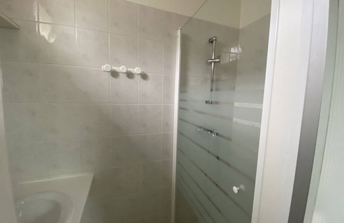 La Roche-Posay Apartment | Central Apartment with Wi-Fi in La Roche-Posay, Near Thermes and Shops