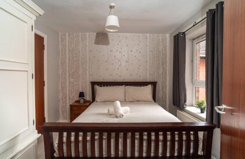 Belfast Central District Apartment | Central Apartment In Belfast City Centre