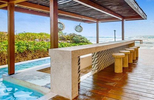 Tulsayab Apartment | Central apartment with amazing Caribbean views, balcony, beach-view pool, & AC