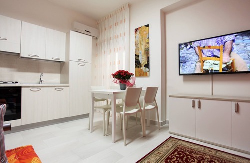 Crotone Bed & Breakfast | Central Apartments