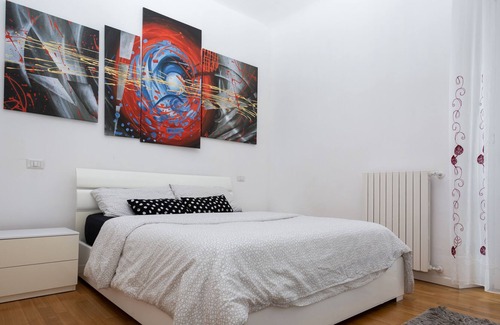 Centro Direzionale Apartment | CENTRAL AREA APARTMENT