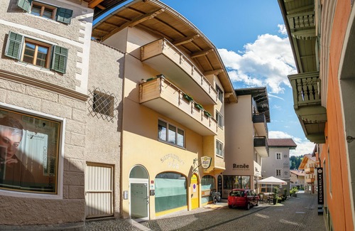 Hopfgarten Markt Apartment | Central Apartment, Close to the Ski Lift/Station