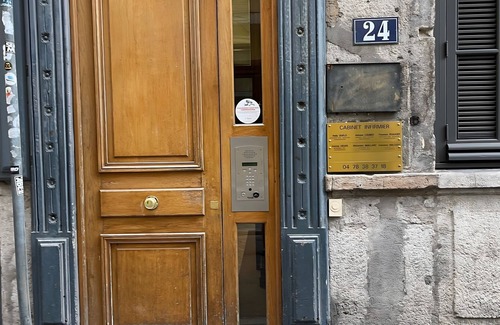 Terreaux - Bat d'argent Apartment | Central & Atypical T3 with Private Parking Opera/Terreaux