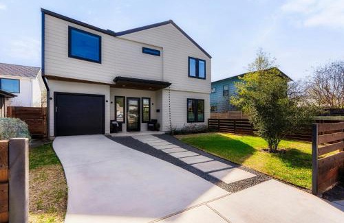 Brentwood House | Central Austin Oasis with Pool - Sleeps 9