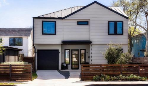 Brentwood House | Central Austin Oasis with Pool - Sleeps 9