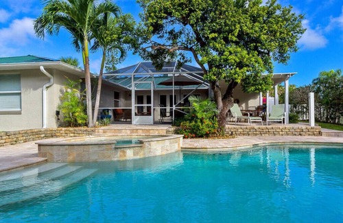 Central Beach House | Central Beach East of A1A 4 Bedroom Central Beach Heated Pool Home