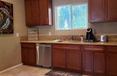 Sacramento House | Central beautiful comfy home sleep up to 7 or 8