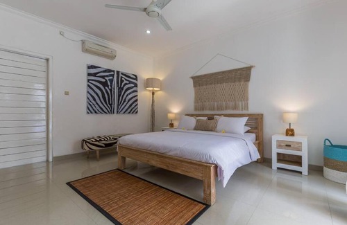 Seminyak Villa | Central & Charming 3bedr with private pool