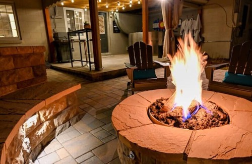 East Colfax House | Central Charming Oasis - Hot Tub & Fire Pit