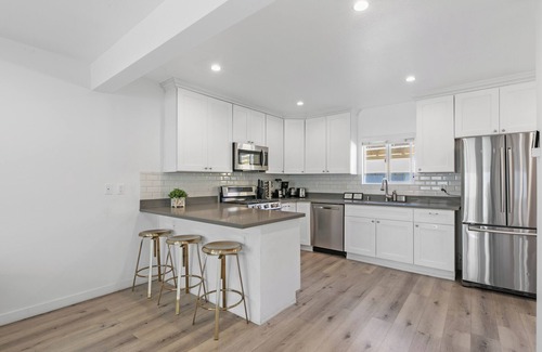 Mid City Hotel | Central Chic 1BR Apt + Sofa Bed, Parking, W/D