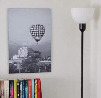 Collingwood North Apartment | Central Classic Collingwood Modern Apt