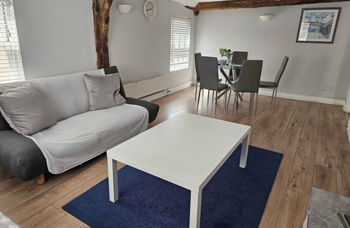 Colchester Apartment | Central Colchester - Just 3 Minutes Walk to Colchester Castle and High Street!