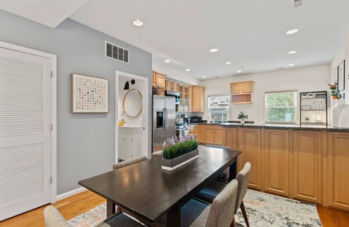 Shaw House | Central Conv Ctr | Luxury In-Law Suite by DCottage