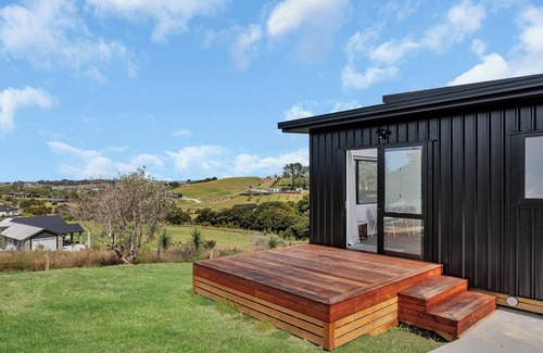 Mangawhai Cottage | Central Couples Retreat – Mangawhai Heads Unit