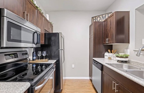 Deep Ellum Apartment | Central Dallas Apartment, Keller Hotel's