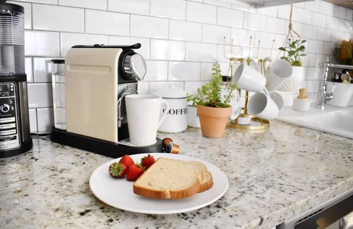 Deep Ellum Apartment | Central Dallas Apartment, Keller Hotel's