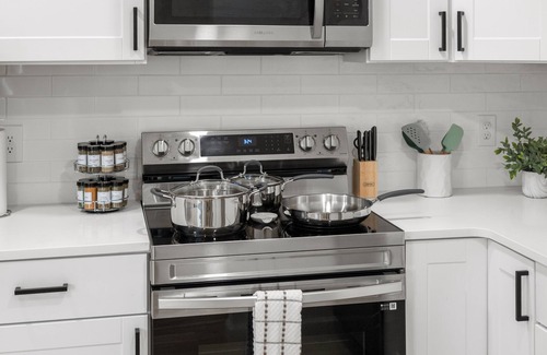 Dallas Apartment | Central Dallas Stay- Med District Gem minutes from Oak Lawn & D-Town Dallas