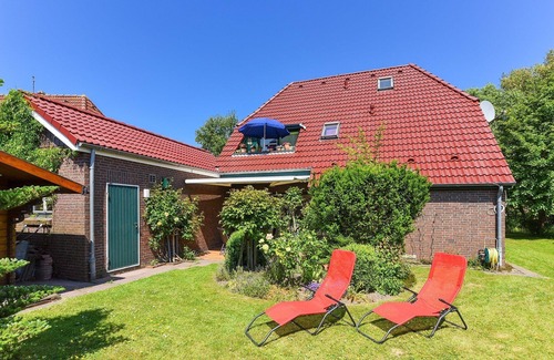 Carolinensiel Apartment | Central location in Carolinensiel, free WiFi, balcony