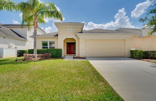 West Haven House | Central Family Home with Lanai Less Than 10 Mi to Disney!