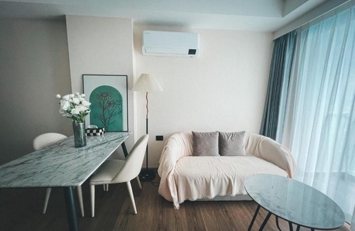 Chiang Mai Apartment | Central Festival 旁的大型泳池公寓 Swimming pool view