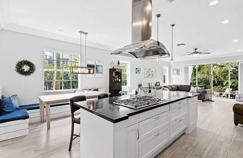 Riverwalk Fort Lauderdale House | Central Fort Lauderdale Luxury Oasis