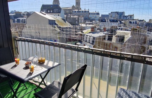 Granville Apartment | Central Granville Apartment with Private Garage and Free Wi-Fi