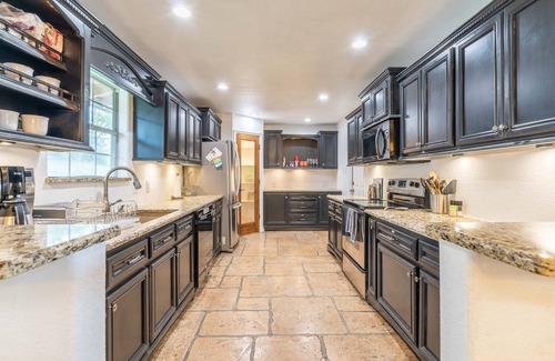 West San Antonio House | Central Home w/Hot Tub, Pets OK, Loft & Garage
