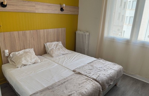 Saint-Priest Hotel | Central Hotel