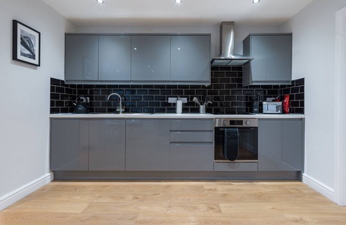 Newcastle-upon-Tyne House | Central large 3 bedroom home