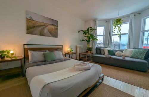 Vieux-Limoilou Apartment | Central Limoilou 6 guests AC 2 Free Parking