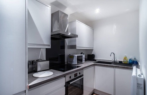 Liverpool City Centre Apartment | Central Liverpool 1 Bed Apartment w Balcony