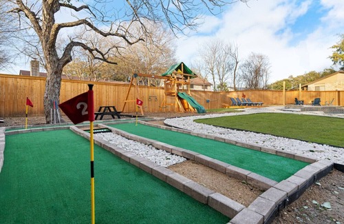 West San Antonio House | Central Loc~Stylish~Pool~HotTub