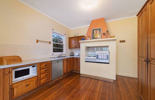 Crescent Head House | CENTRAL LOCATION - WALK TO EVERYTHING