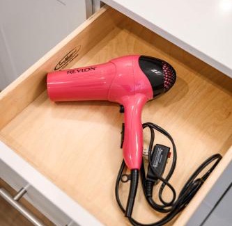 Airport Area House | Central Location Master Bedroom w Shared Bathroom