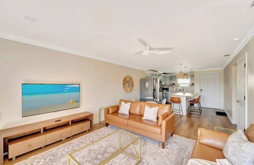 Harbour Heights House | Central Location Near I-75, PGD Airport & Downtown