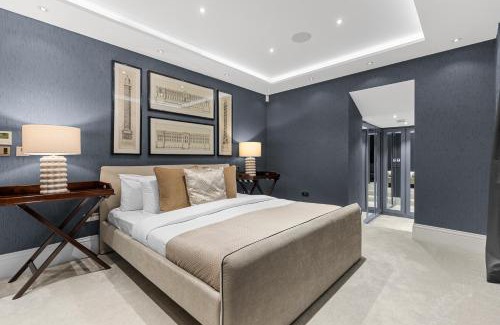 Holland Park Apartment | Central London Duplex Retreat