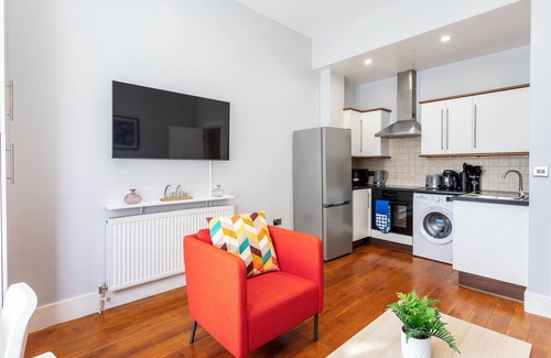 Northcote Apartment | Central London Flat- St John’s Hill Stay
