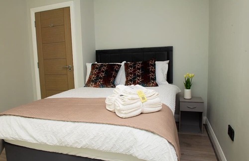 Greenwich West Apartment | Central London's Stylish Urban Hideaway