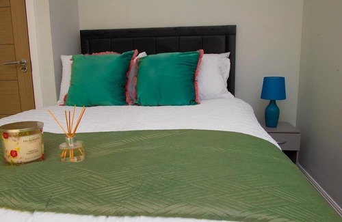 Greenwich West Apartment | Central London's Stylish Urban Hideaway
