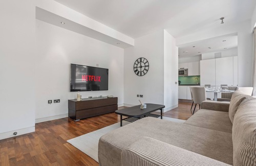 Holborn and Covent Garden Apartment | Central London, Soho Luxury Apartment Sleeps 6