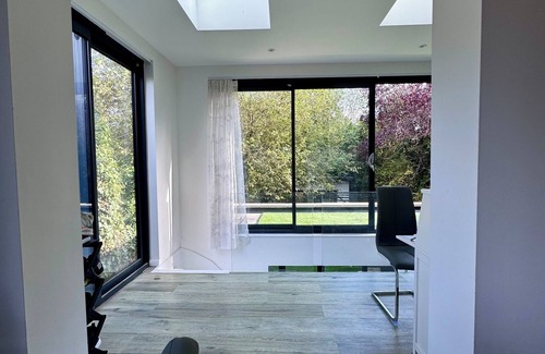 Fortis Green House | Central London Tennis Court