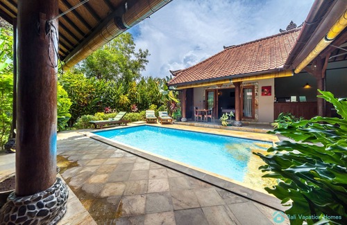 Lovina Villa | Central Lovina at the Beach, 3BR Pool Villa