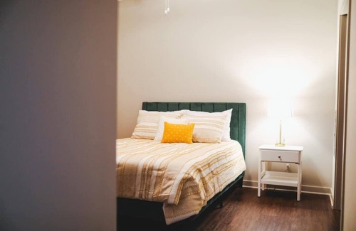 Midtown Apartment | Central Midtown Location Walkable to Attractions