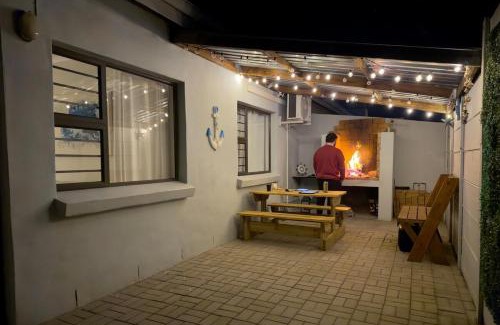 Velddrif Apartment | Central Modern 2 Bedroom - Bergrivier Hideaway