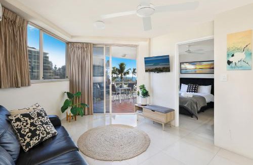 Mooloolaba Apartment | Central Mooloolaba Beachfront Apartment - Located in Sandcastles Resort