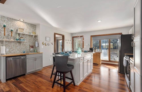 Sea Scape House | Central OBX - Pool, Beach, Mini Golf, 2 Suites, Patio, Relax in the Outer Banks