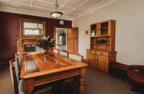 New Plymouth CBD House | Central One Fifty Five - character home near CBD