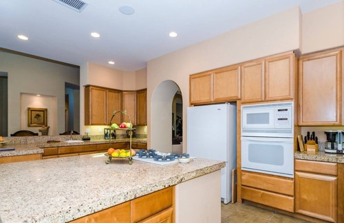 Sunrise Vista Chino House | Central Palm Springs 4 Bed 4 Bath Home