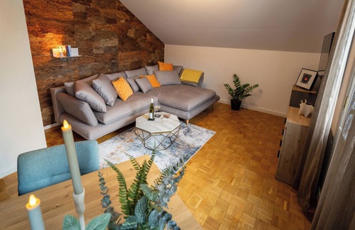 Spiegelau Apartment | Central, quiet location directly in the hiking area. BETTSTOD - da legenst di nieder.